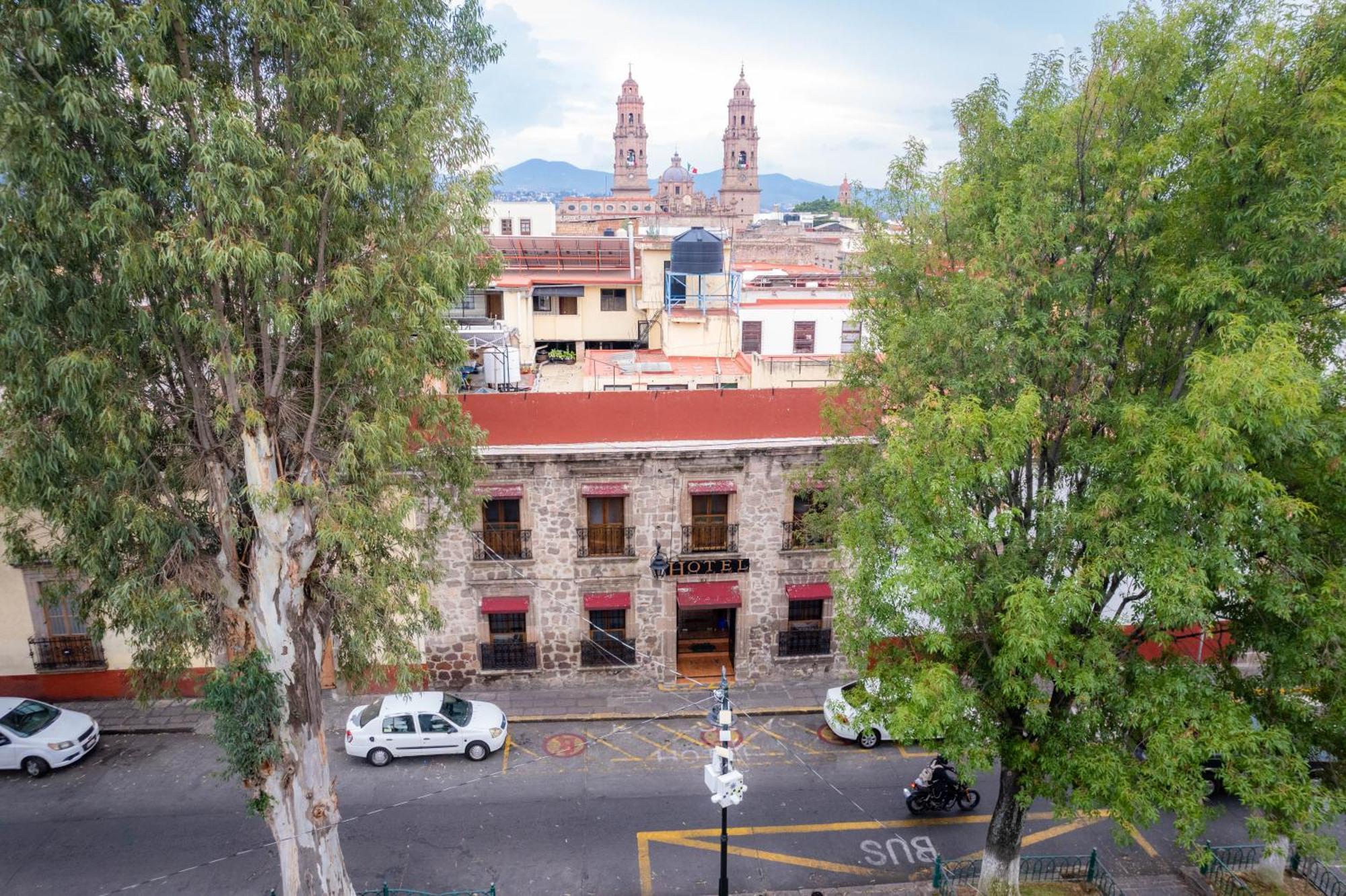 Hotel El Carmen Morelia Exterior photo