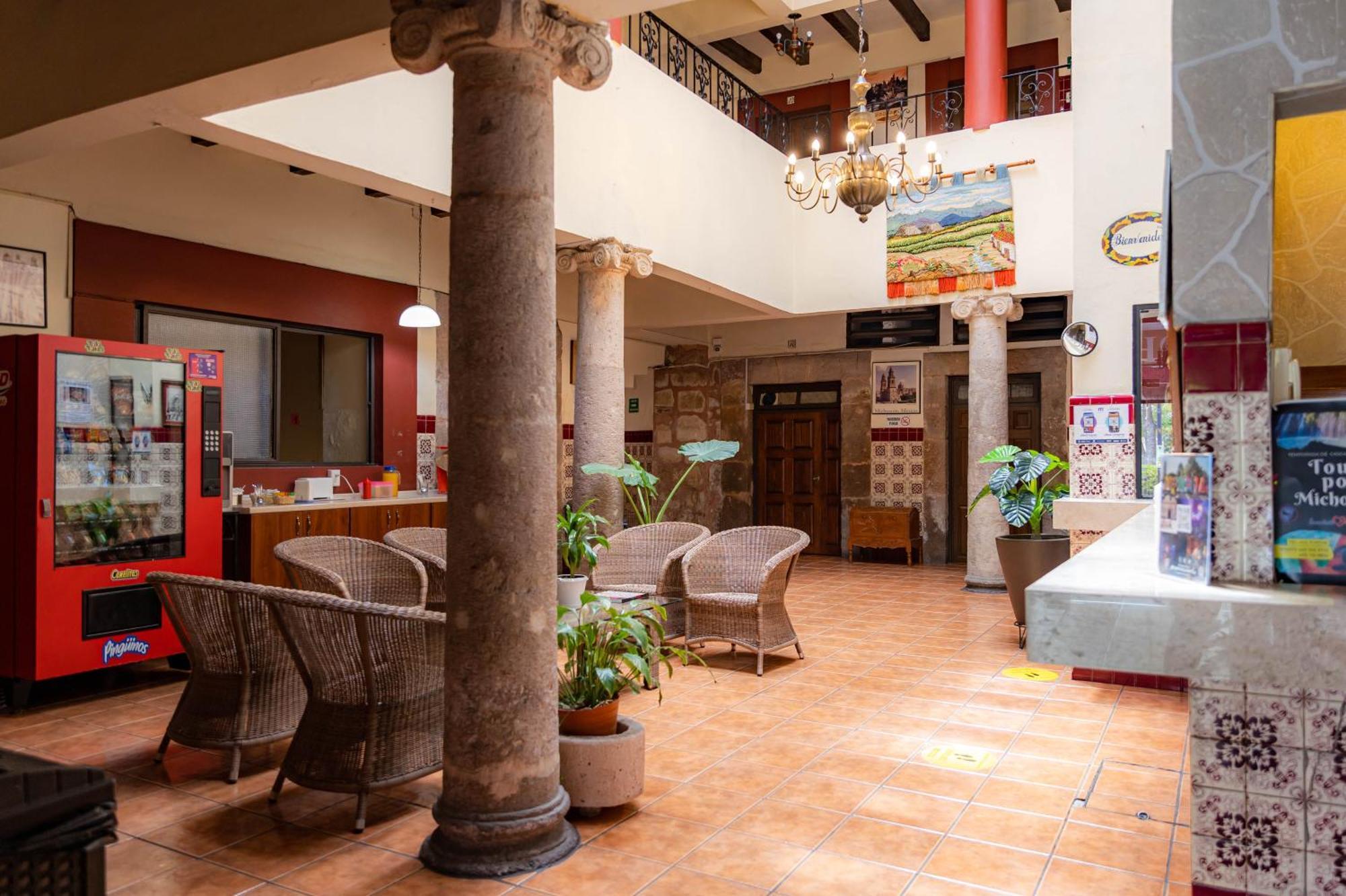 Hotel El Carmen Morelia Exterior photo